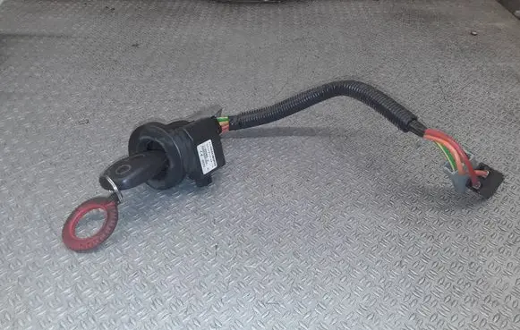 Nissan Primastar Ignition lock 8200826300C