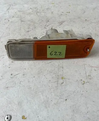 Mitsubishi L200 Front indicator light EK0414322L