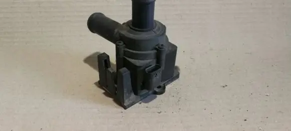 Audi A4 S4 B8 8K Electric auxiliary coolant/water pump 8K0965561A