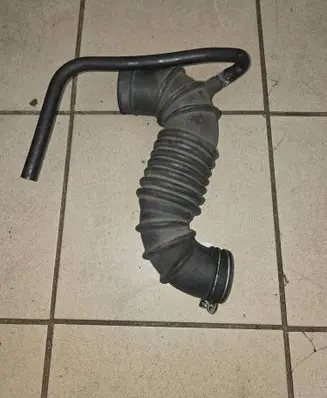 Mitsubishi Pajero Air intake duct part MD151833