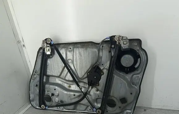 Skoda Superb B5 (3U) Front door window regulator with motor 