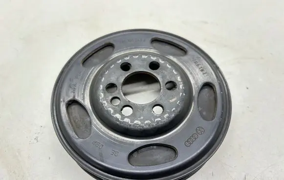 Audi A6 S6 C6 4F Crankshaft pulley 06F105243J