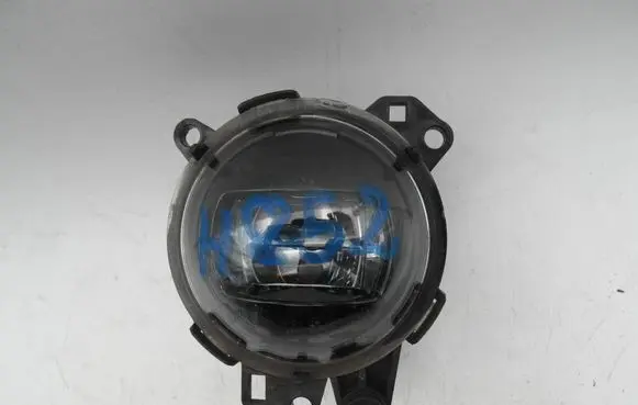 Land Rover Defender Front fog light L8B215201AD 1090074 KZ302S
