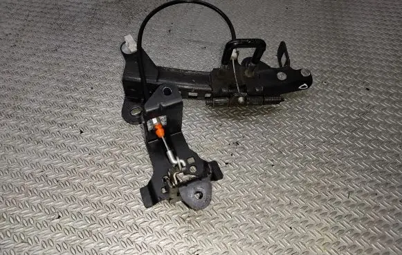 Subaru Forester SH Seat back rest lock catch 
