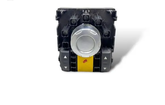 Land Rover Range Rover Sport L320 Suspension ride height/mode switch L320RHDGR YUD501710