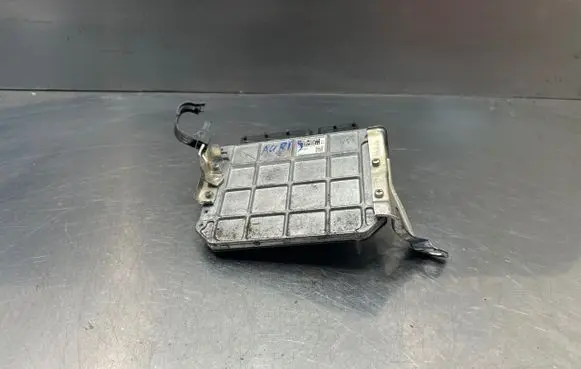 Toyota Auris 150 Engine control unit/module 8966102E71 7530002411