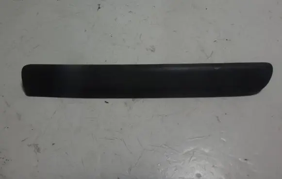 BMW 3 E46 Fender trim (molding) 8208448