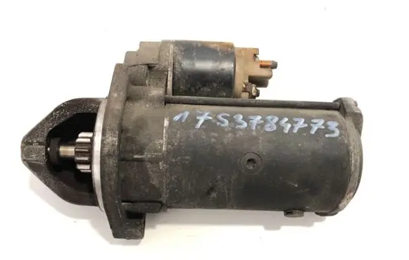 Mercedes-Benz Vito Viano W638 Starter motor 0051511301
