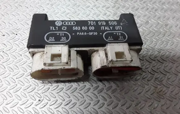 Volkswagen Sharan Coolant fan relay 701919506A