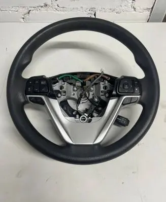 Toyota Highlander XU50 Steering wheel