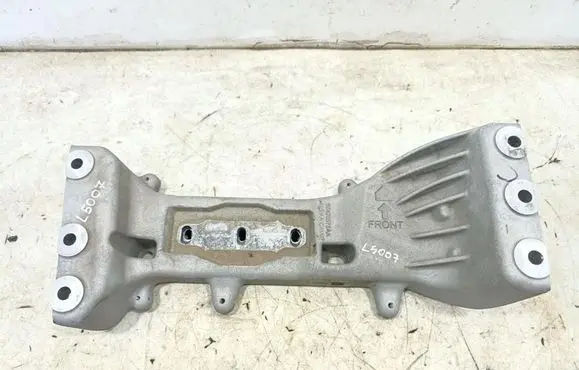 Jeep Grand Cherokee WL Gearbox mounting bracket 68428575AA
