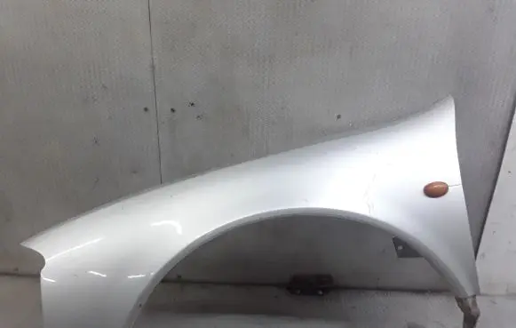 Chrysler 300M Fender