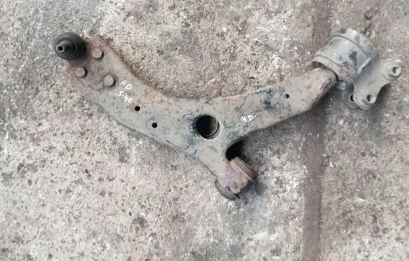 Volvo S40 Front lower control arm/wishbone 31277462