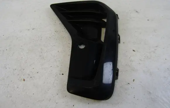 BMW X3 G01 Front bumper lower grill 8081202