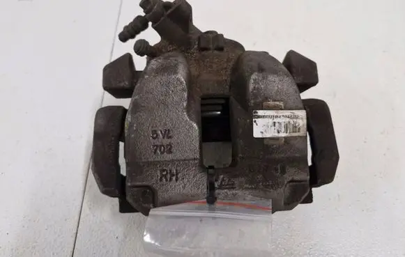 Peugeot 3008 II Front brake caliper
