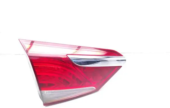 Hyundai i40 Tailgate rear/tail lights 924033Z001