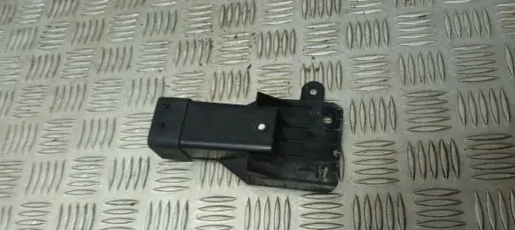 Skoda Fabia Mk2 (5J) Coolant fan relay 5J0919506