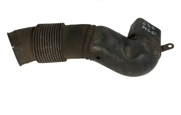 BMW 7 E32 Air intake duct part 1747185