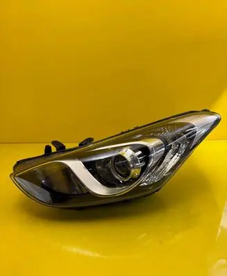 Hyundai i30 Headlight/headlamp 92101A6000