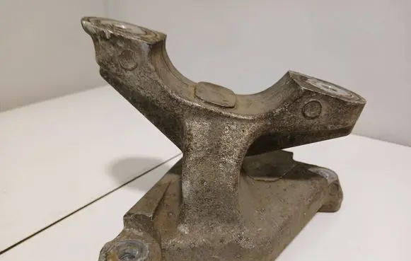 Honda CR-V Gearbox mounting bracket Zhf-3080416