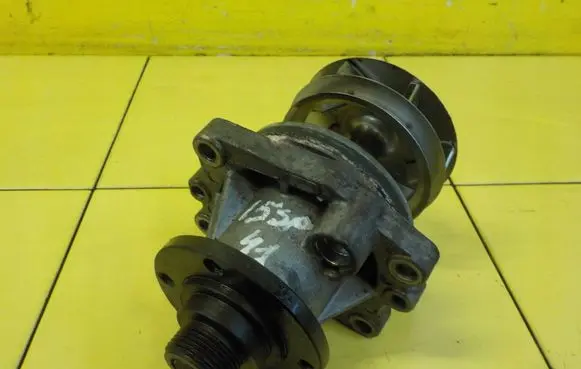 BMW Z4 E85 E86 Water pump 15SP41