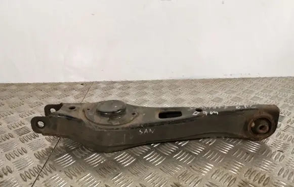 Hyundai Santa Fe Rear control arm