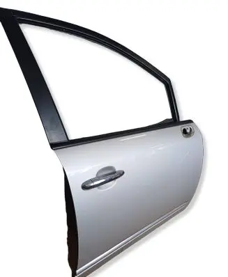 KIA Carens II Front door 