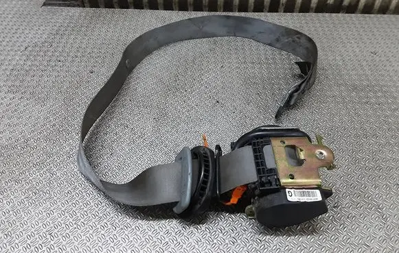 Citroen C5 Front seatbelt 040139
