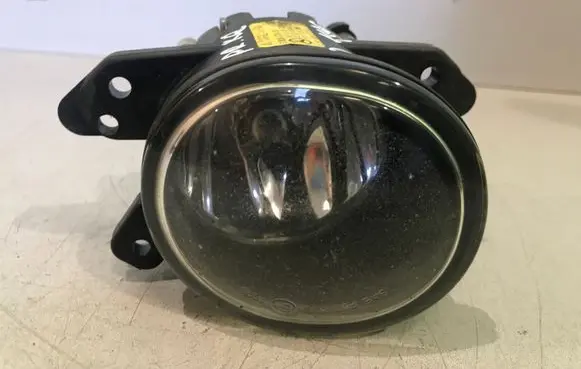 Mercedes-Benz CLS C219 Front fog light A2518200756 0305076001