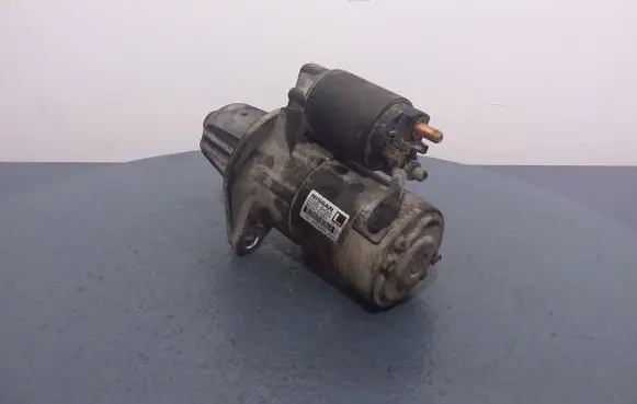 Nissan X-Trail T30 Starter motor 233008H500