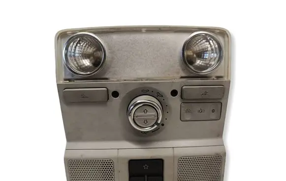 Volkswagen Golf VI Front seat light 1K0947105