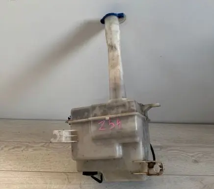 KIA Carens III Windshield washer fluid reservoir/tank 98610-1D100