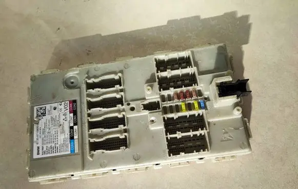 BMW 5 G30 G31 Comfort/convenience module 8715805