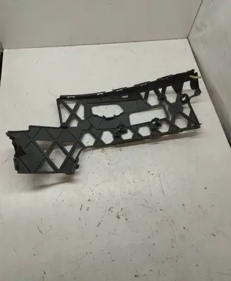 Volkswagen PASSAT B7 Front bumper mounting bracket 3AA807177