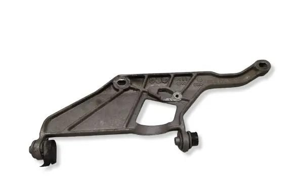 Audi A3 S3 8L Engine mounting bracket 06A133231B