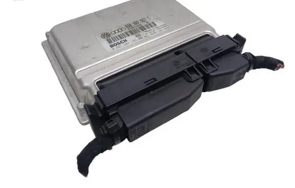 Audi A4 S4 B5 8D Engine control unit/module 8D0907557T-KASACJA 8D0907557T 0261204185