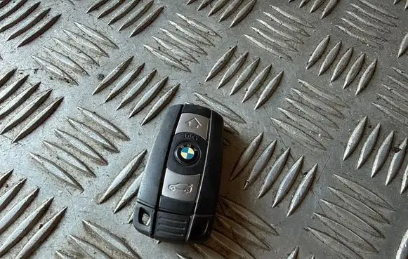 BMW 5 E60 E61 Ignition key/card