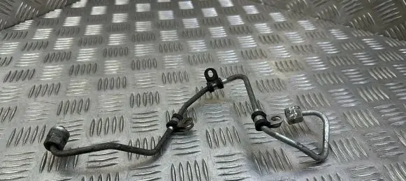Audi Q5 SQ5 Fuel injector supply line/pipe 