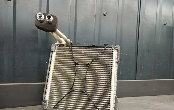 BMW 2 F45 A/C cooling radiator (condenser) parownik
