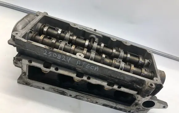 Seat Ateca Engine head 04l103373e