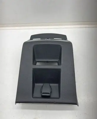 Rear air vent grill