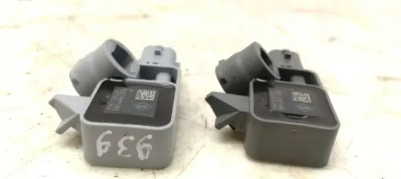 Renault Scenic III - Grand scenic III Airbag deployment crash/impact sensor 988300005R 5WK44845 988312833R