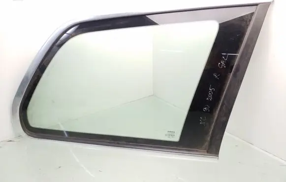 Volvo XC90 Rear side window AS2