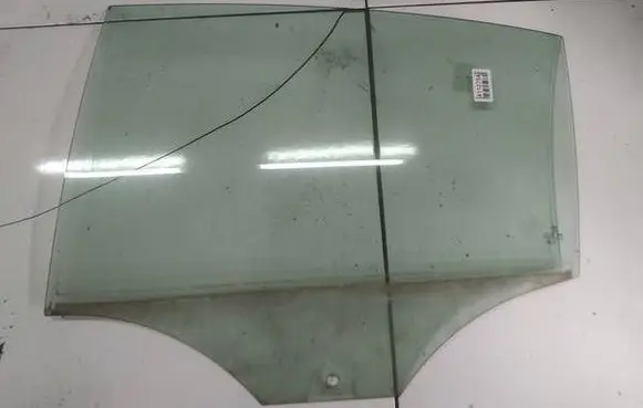 Volkswagen PASSAT B6 Rear door window glass AS2