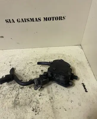 Volkswagen Jetta V Fuel injection high pressure pump 20004