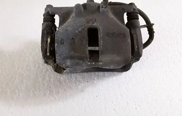 Suzuki Vitara (LY) Front brake caliper 