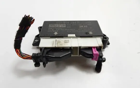 Volkswagen PASSAT B8 Parking PDC control unit/module 5Q0919294H 5Q0919294A 307804