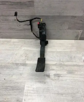 Audi A6 S6 C7 4G Accelerator throttle pedal 8K1723523A 04062012 6PV00950521
