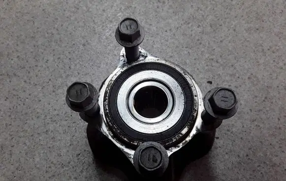 Lexus RX 450H Rear wheel hub R71R