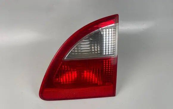 Ford Galaxy Tailgate rear/tail lights 7M5945094B